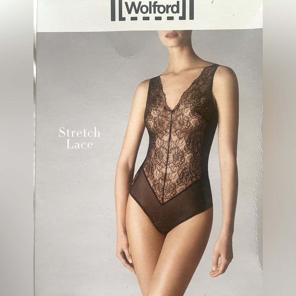 WOLFORD- black STRETCH LACE STRINGBODY- NWT